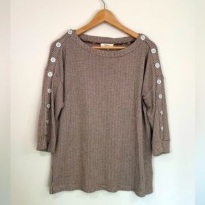 Peyton Primrose Women's Faux Button Sleeve Knit Printed Blouse Tan Black Size S